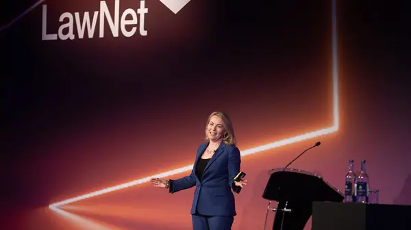 Of dinosaurs and dancing elephants 4 Of dinosaurs and dancing elephants 4